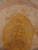 Peinture médiévale dans le coeur de l'église d'Ally