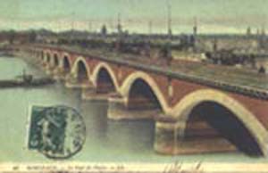 el viejo puente de Bordeaux