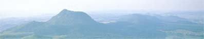 Volcan du Puy de Dôme et la chaîne des volcans
